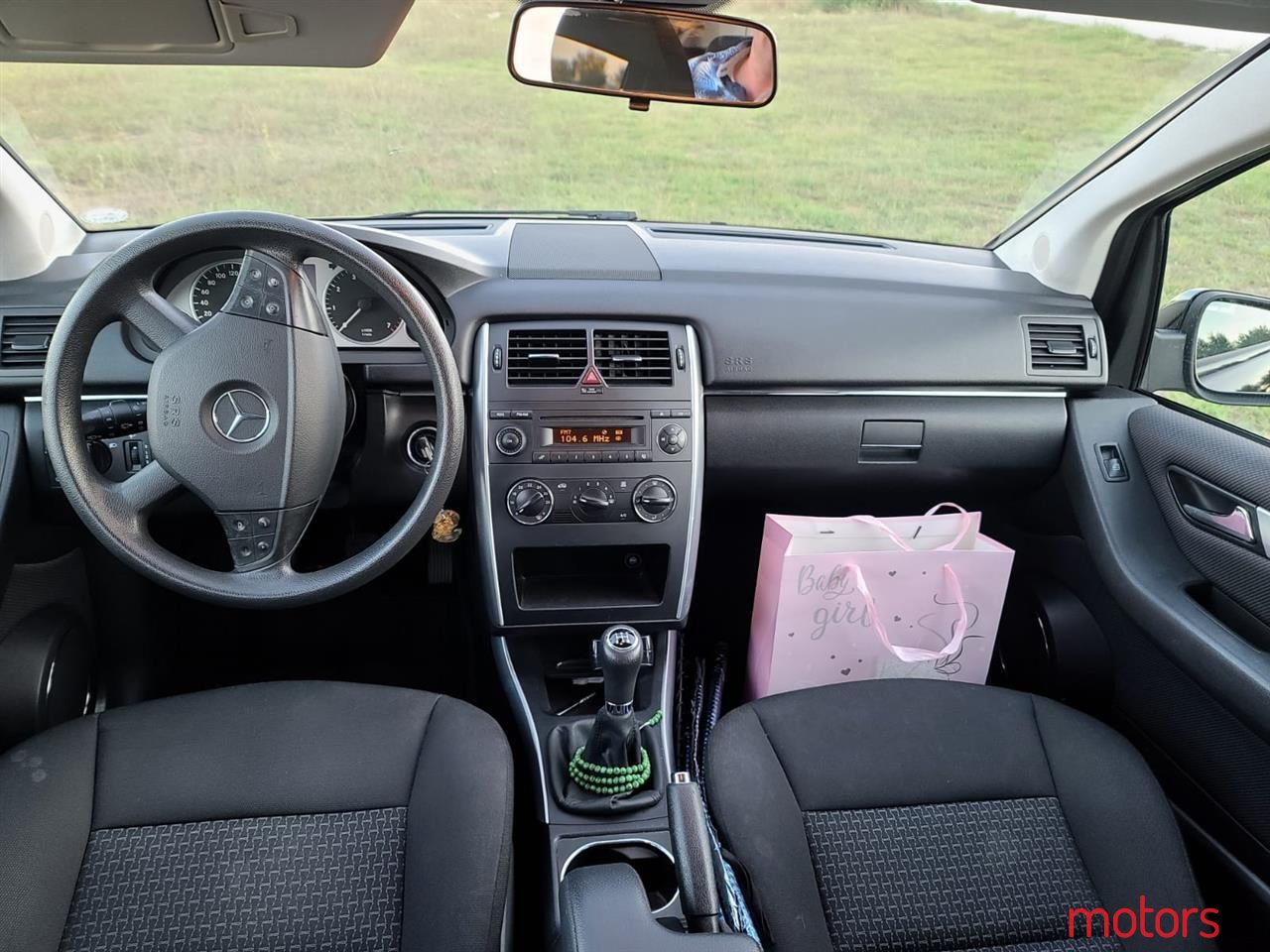 2009' Mercedes-Benz B 180 photo #5