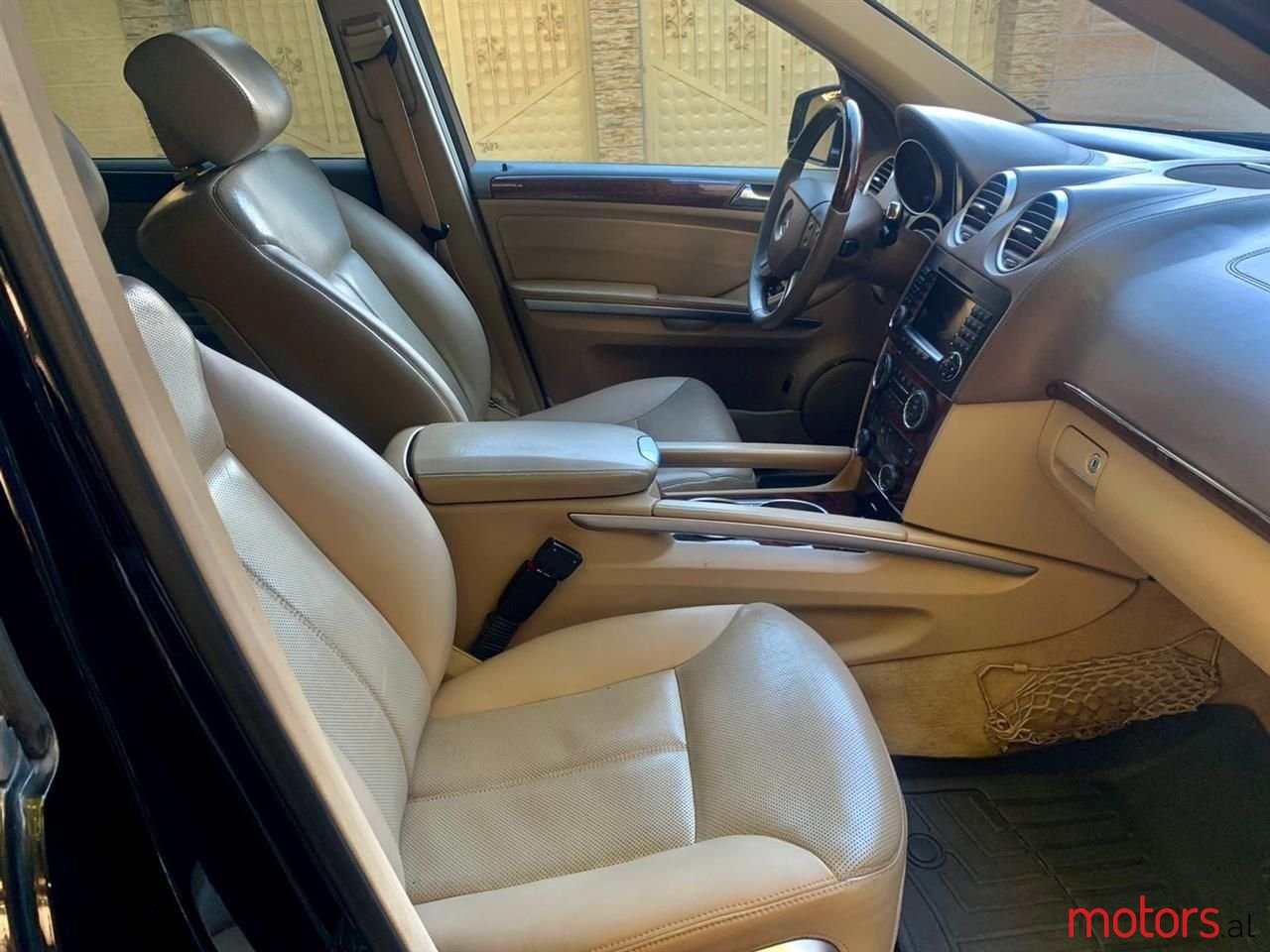 2008' Mercedes-Benz GL 420 photo #2