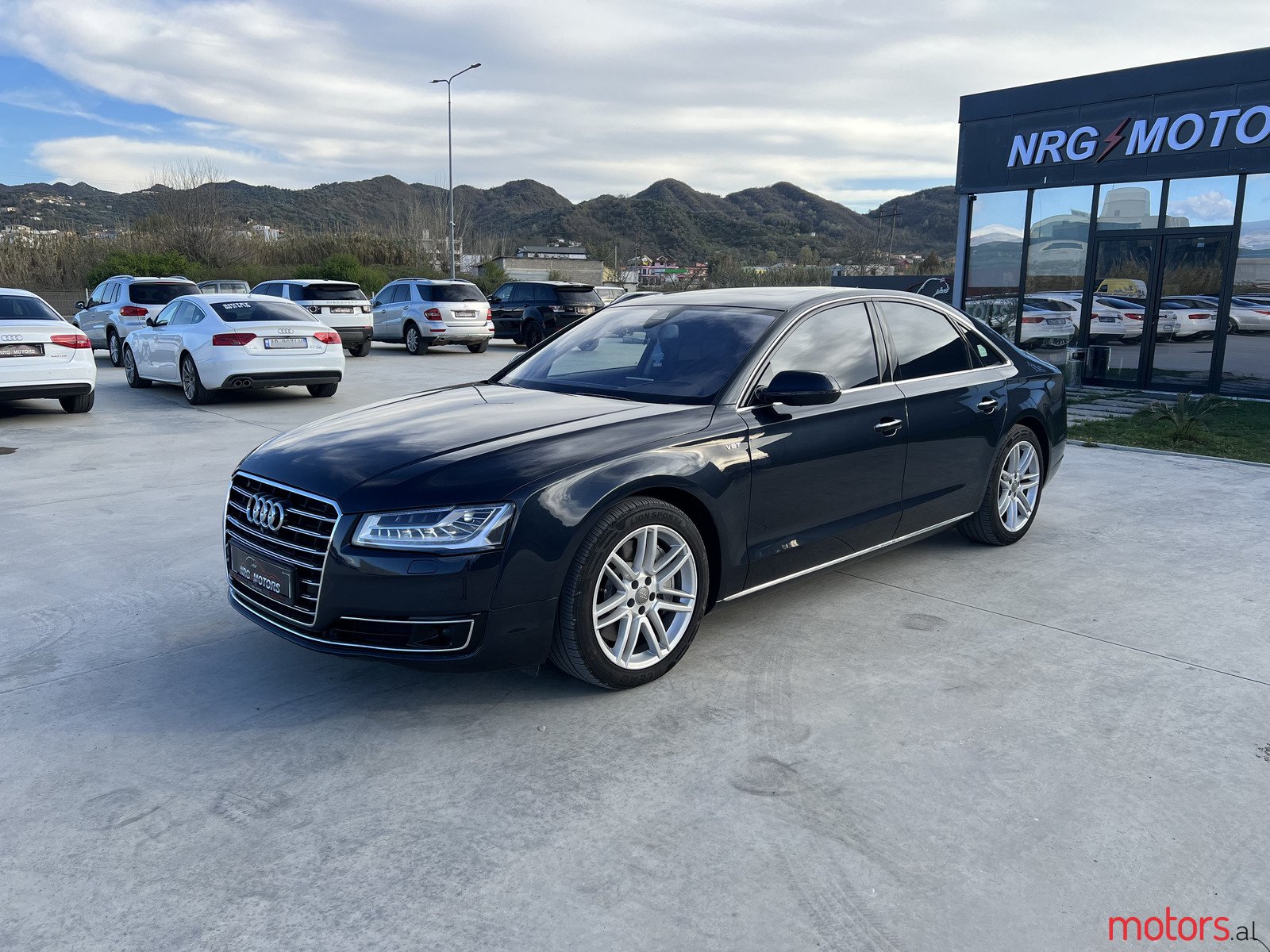 2015' Audi A8 photo #1