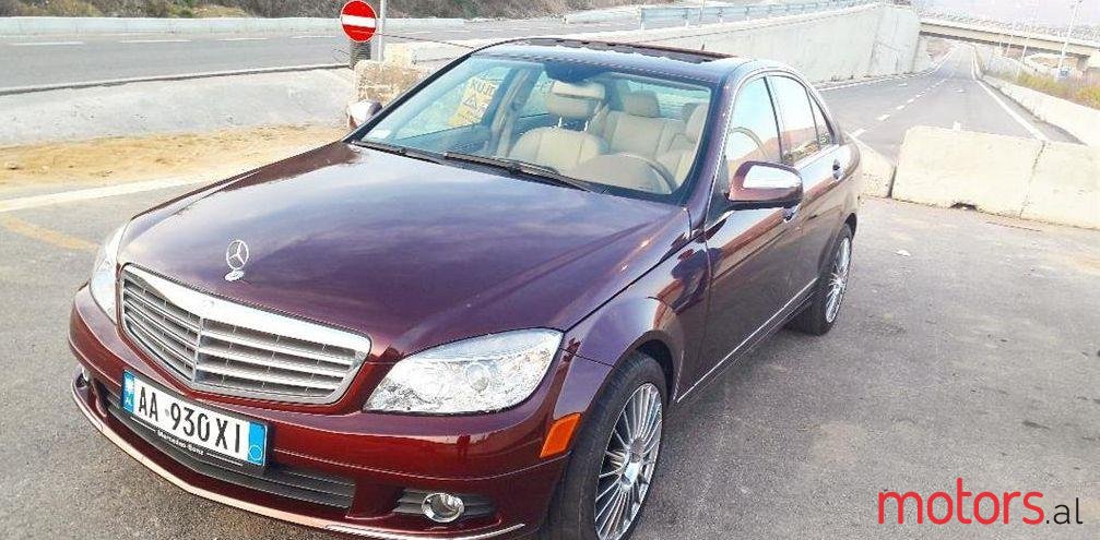 2008' Mercedes-Benz C 300 photo #1