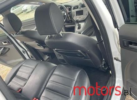 2012' Ford Kuga photo #4