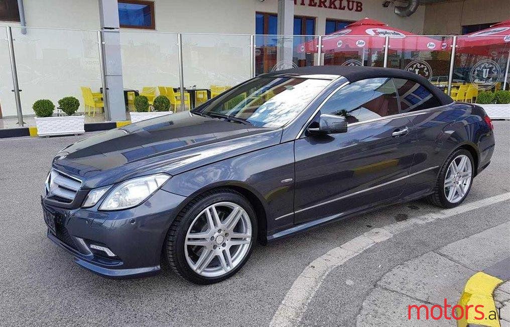 2011' Mercedes-Benz E 350 photo #1