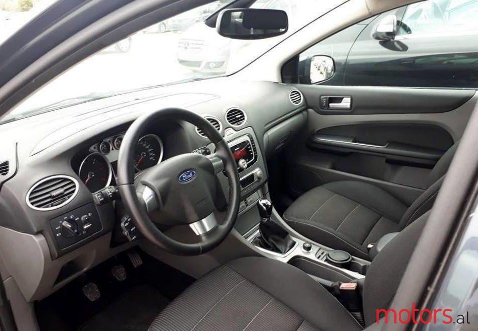 2009' Ford Focus photo #1