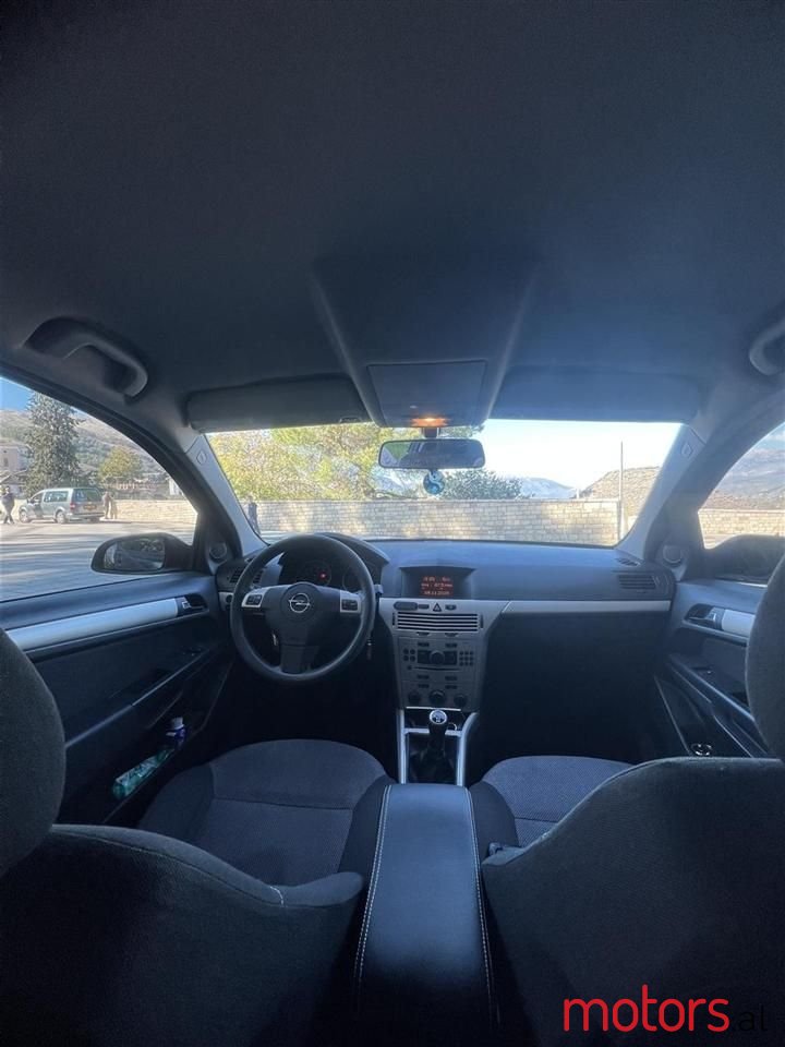 2009' Opel Astra photo #6