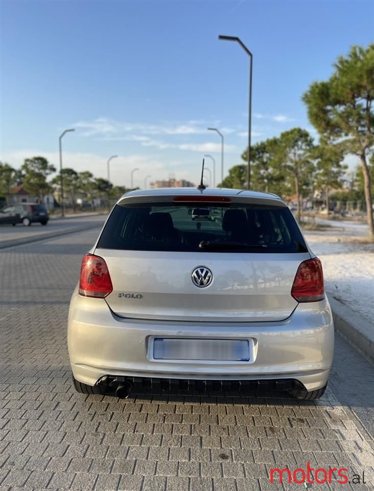 2010' Volkswagen Polo photo #3