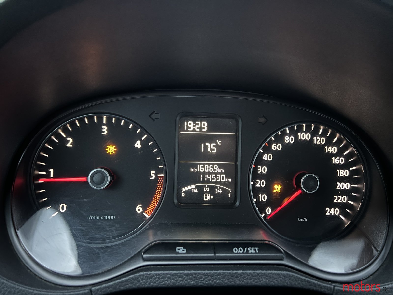 2012' Volkswagen Polo photo #1