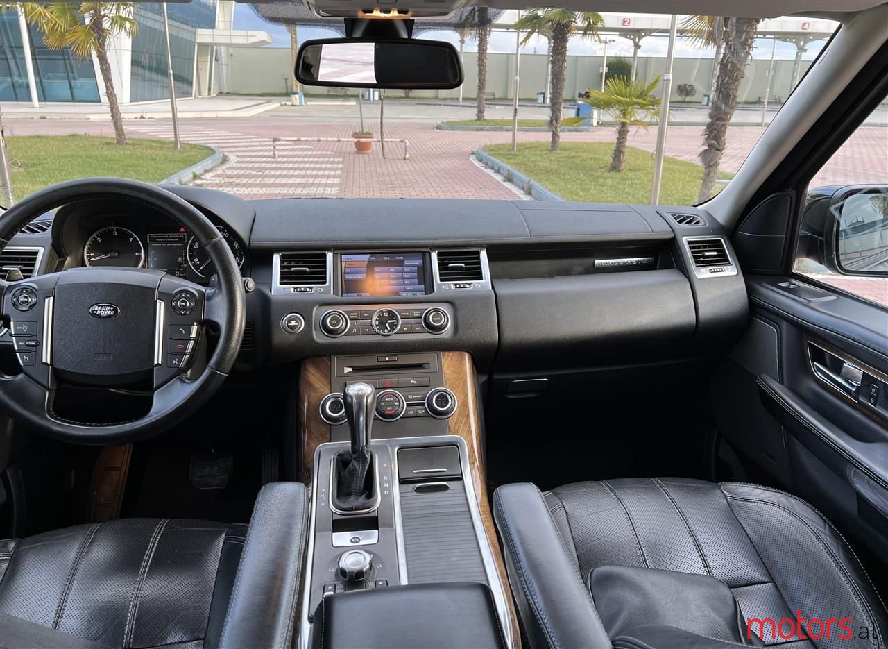 2011' Land Rover Range Rover Sport photo #2