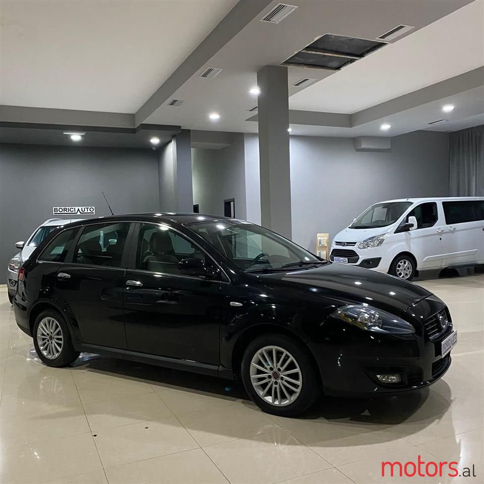 2008' Fiat Croma photo #4