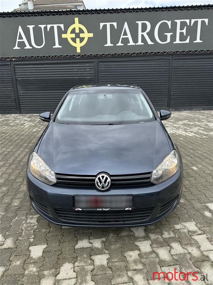 2011' Volkswagen Golf photo #6