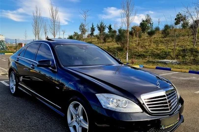 2012' Mercedes-Benz S 350