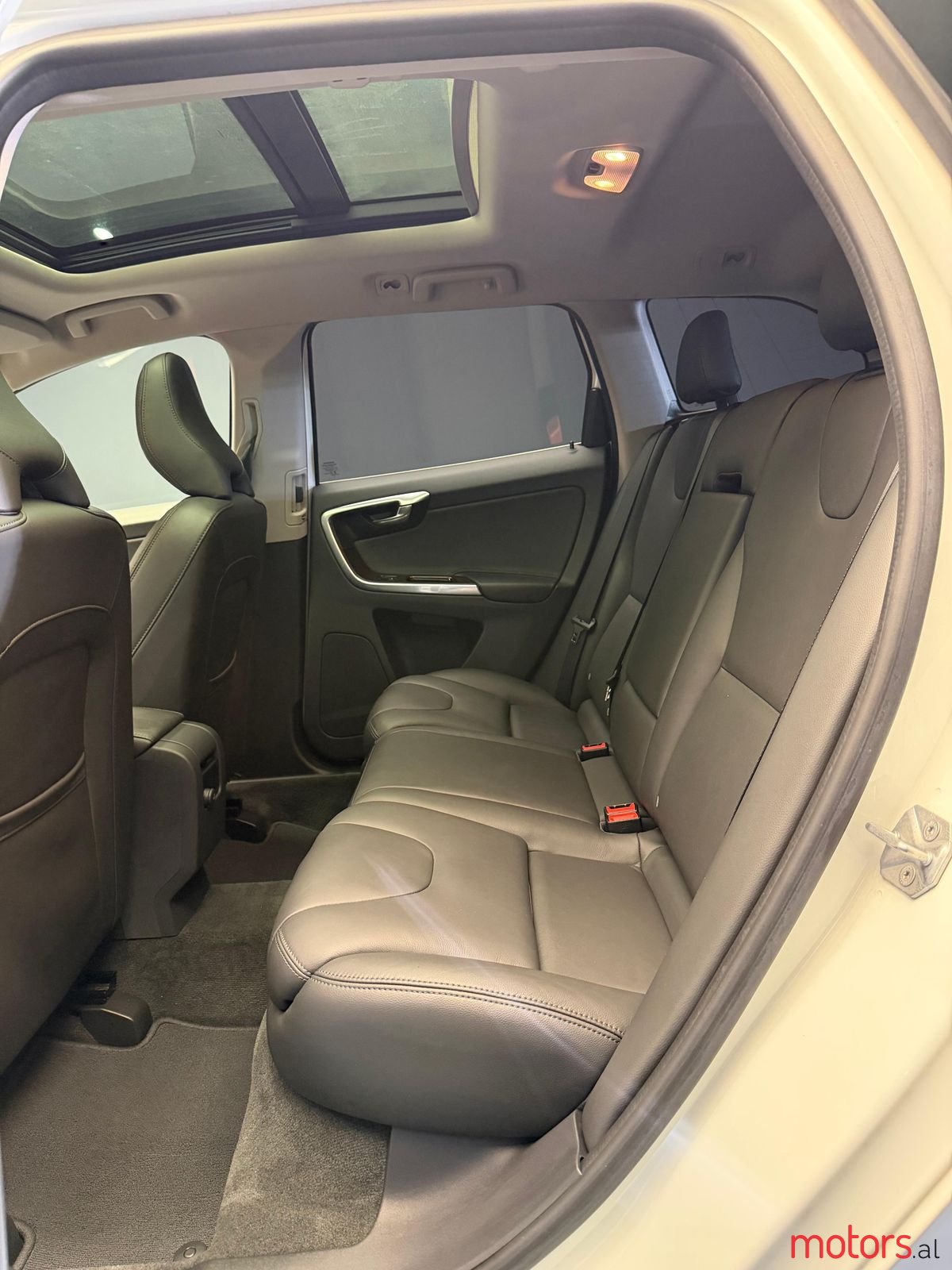 2015' Volvo Xc 60 photo #2