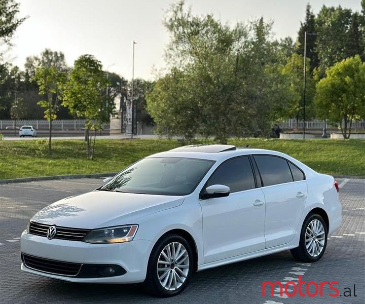 2012' Volkswagen Jetta photo #1