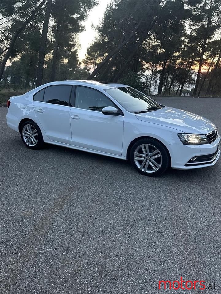 2015' Volkswagen Jetta photo #6