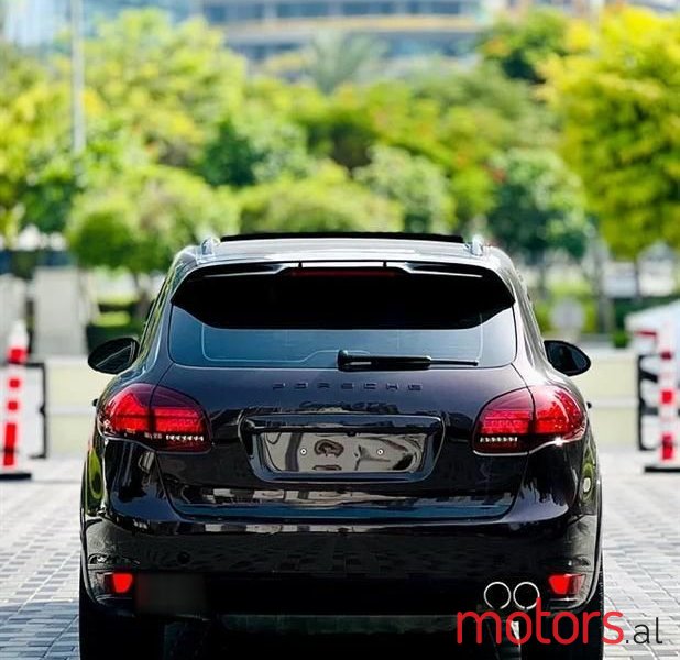 2014' Porsche Cayenne photo #5