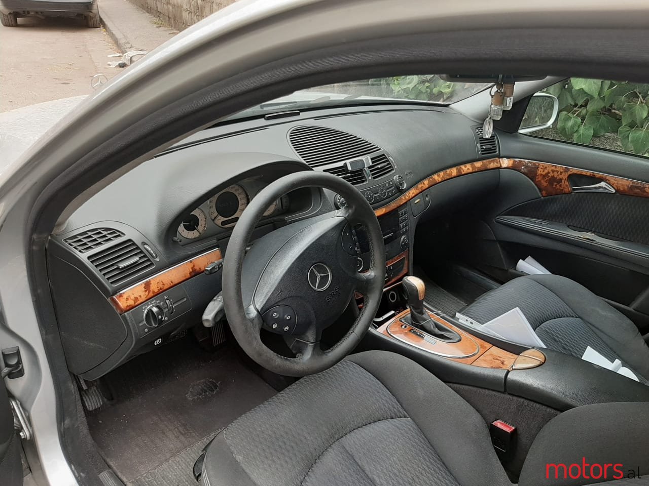 2003' Mercedes-Benz E-Class photo #1