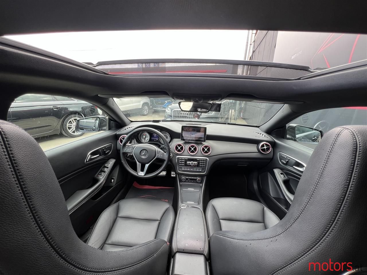 2014' Mercedes-Benz CLA 200 photo #3