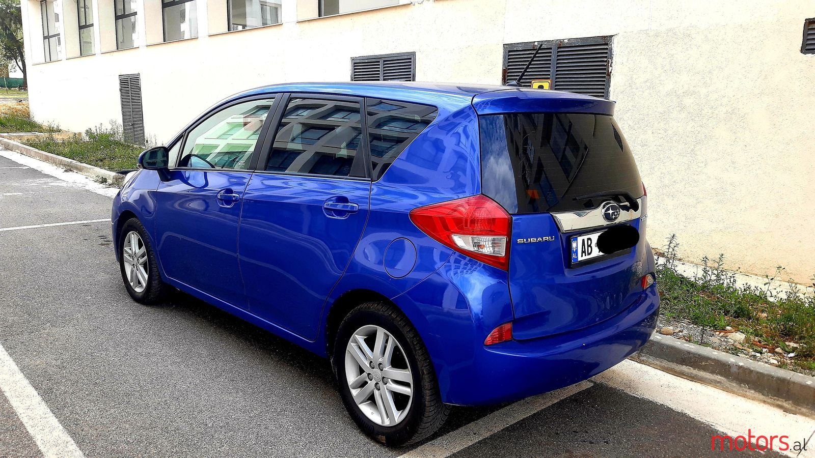 2012' Toyota Verso-S photo #4