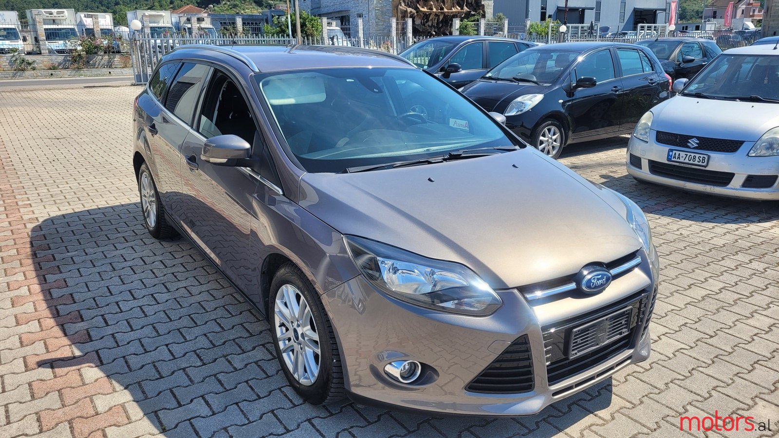 2014' Ford Focus Gri photo #2