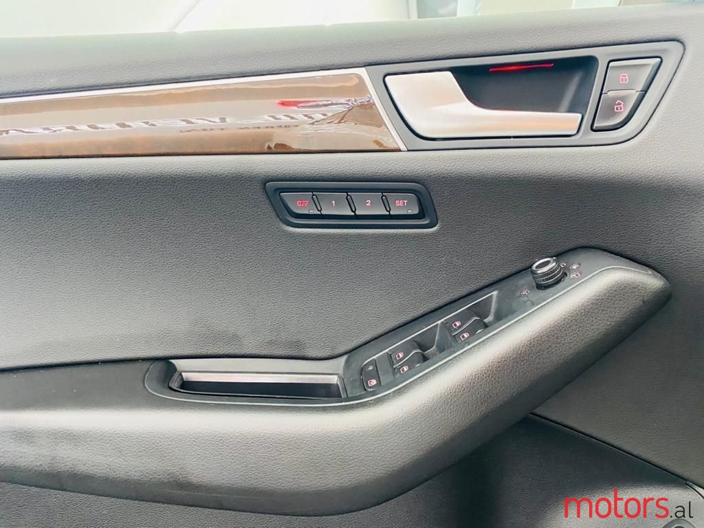 2012' Audi Q5 photo #2