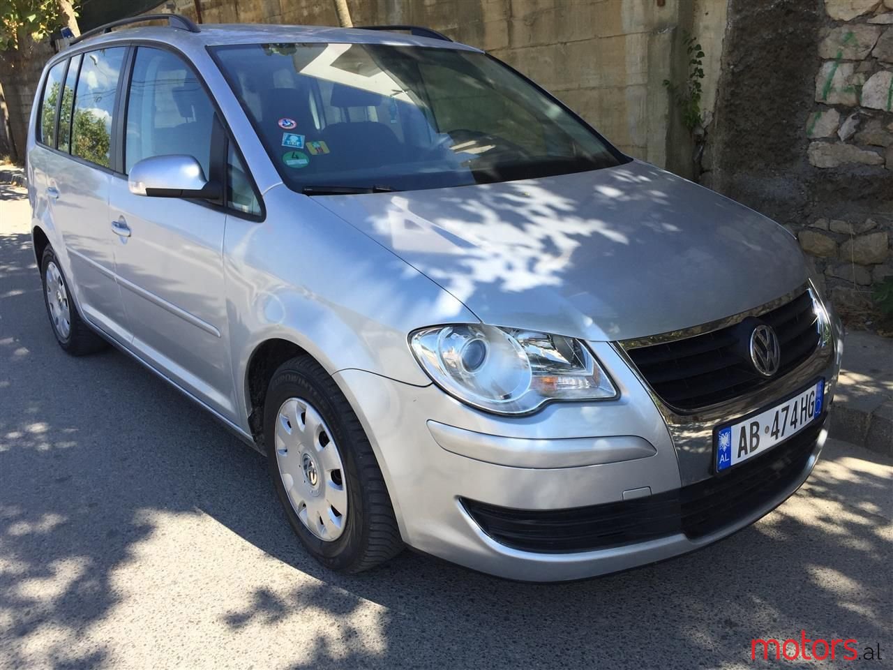 2007' Volkswagen Touran photo #1