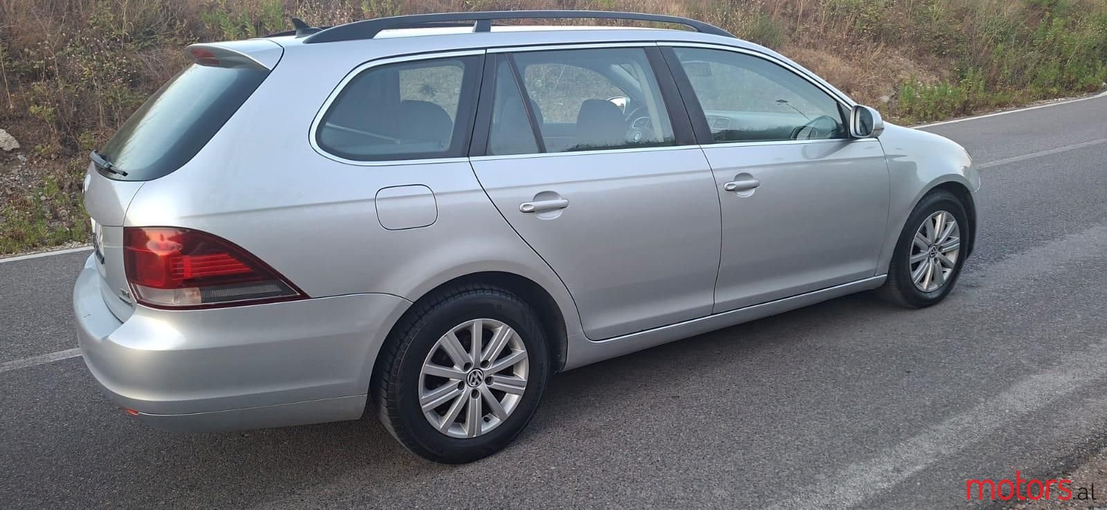 2012' Volkswagen Golf photo #2