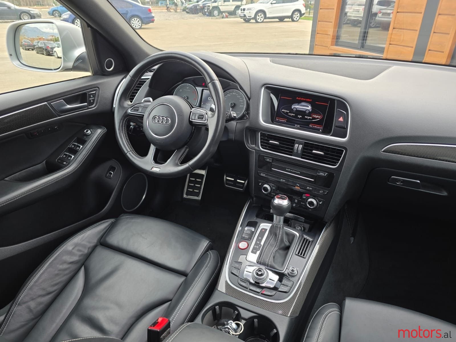 2014' Audi SQ5 photo #5