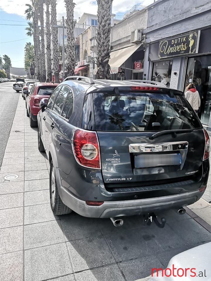 2008' Chevrolet Captiva photo #3