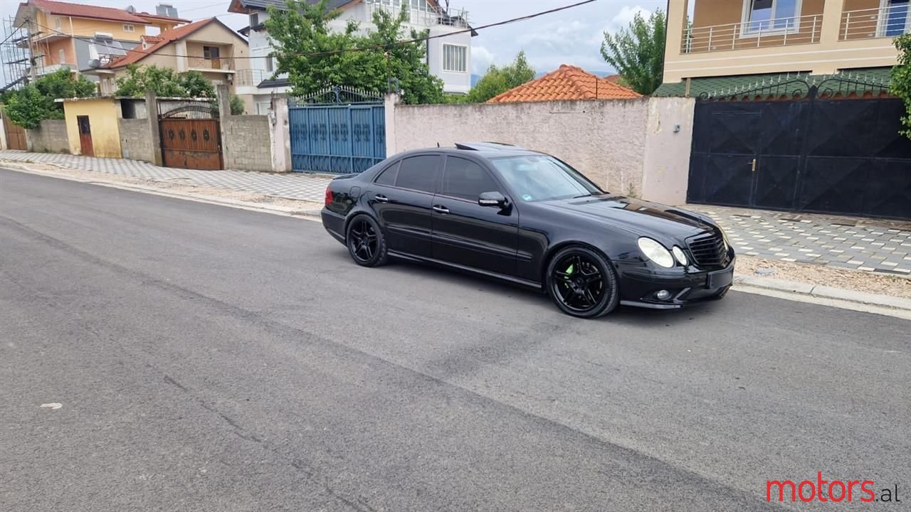 2006' Mercedes-Benz E 320 photo #3