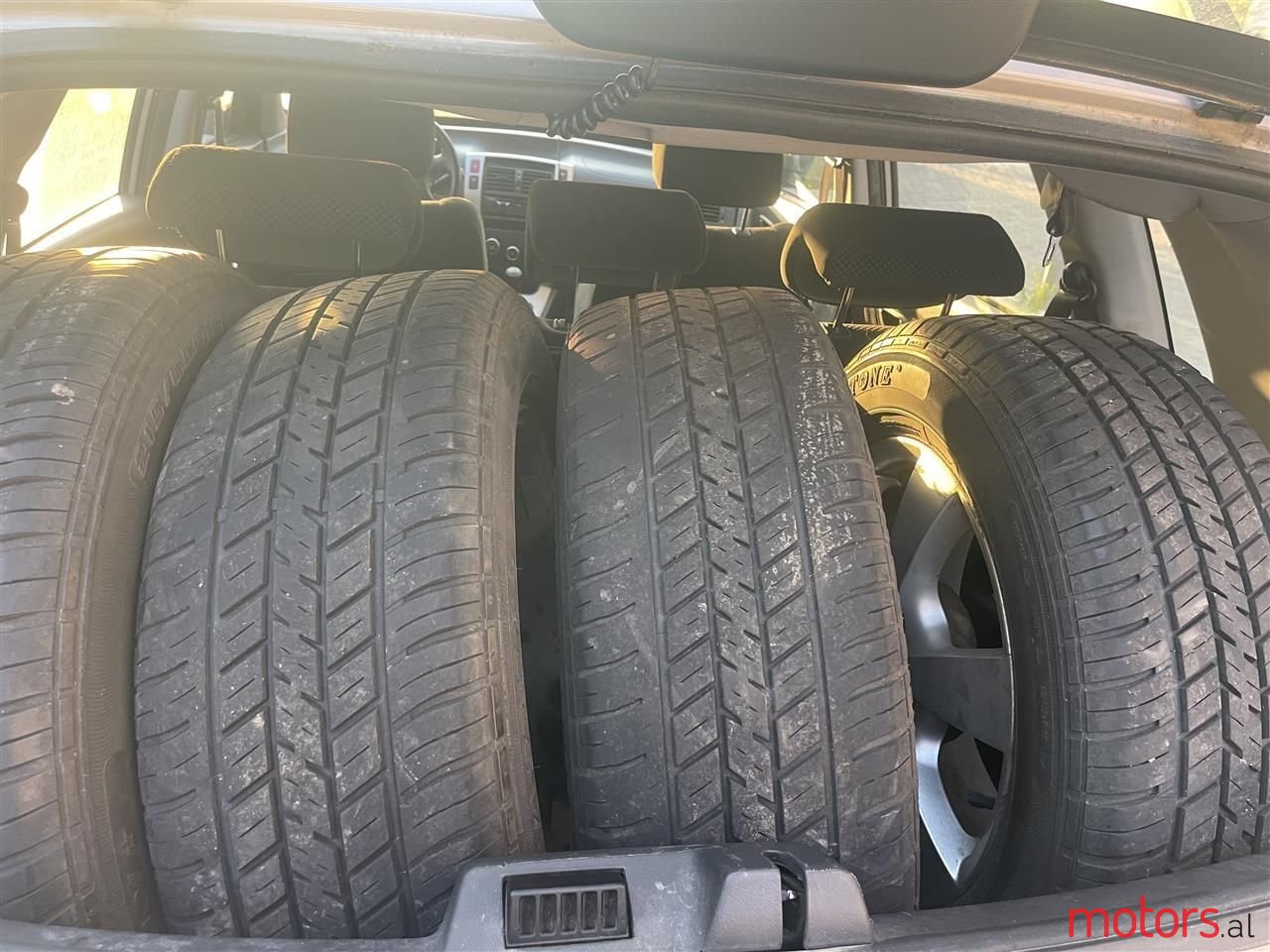 2009' Hyundai Tucson photo #3