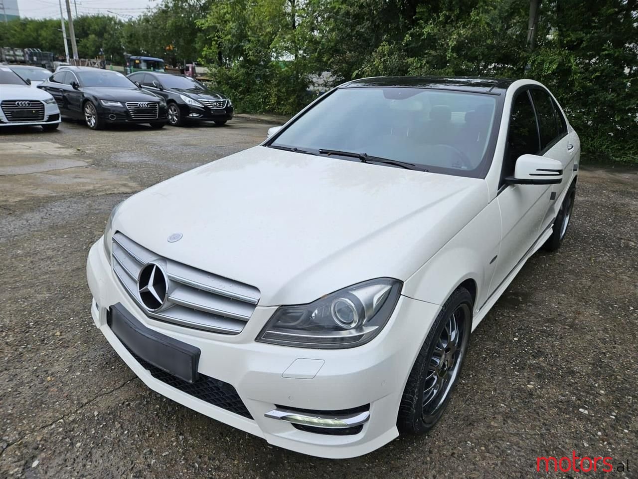 2012' Mercedes-Benz C 220 photo #5
