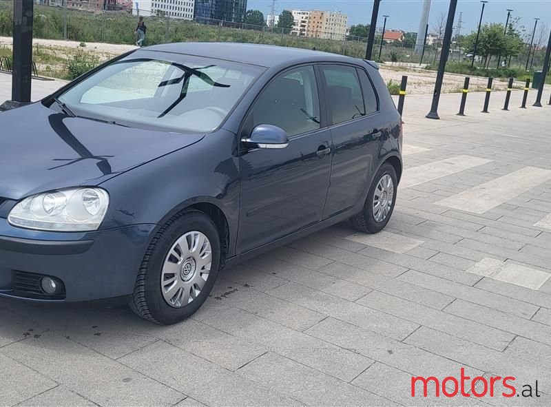 2005' Volkswagen Golf photo #6