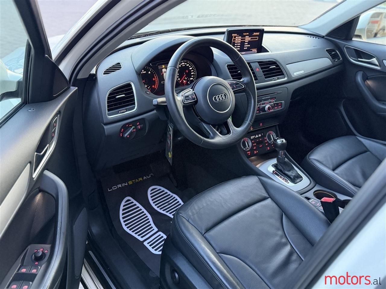 2013' Audi Q3 photo #2