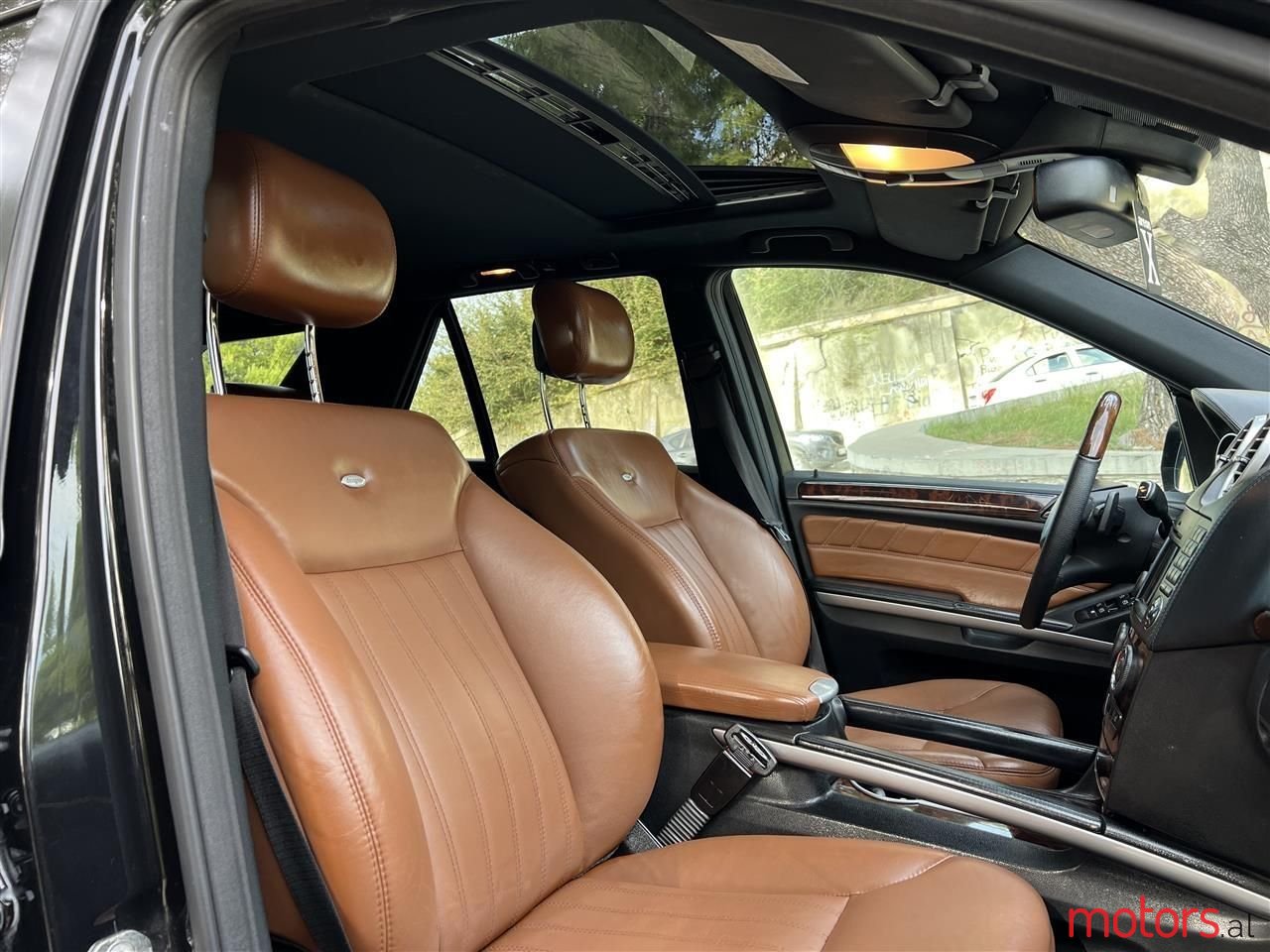 2010' Mercedes-Benz ML 350 photo #2