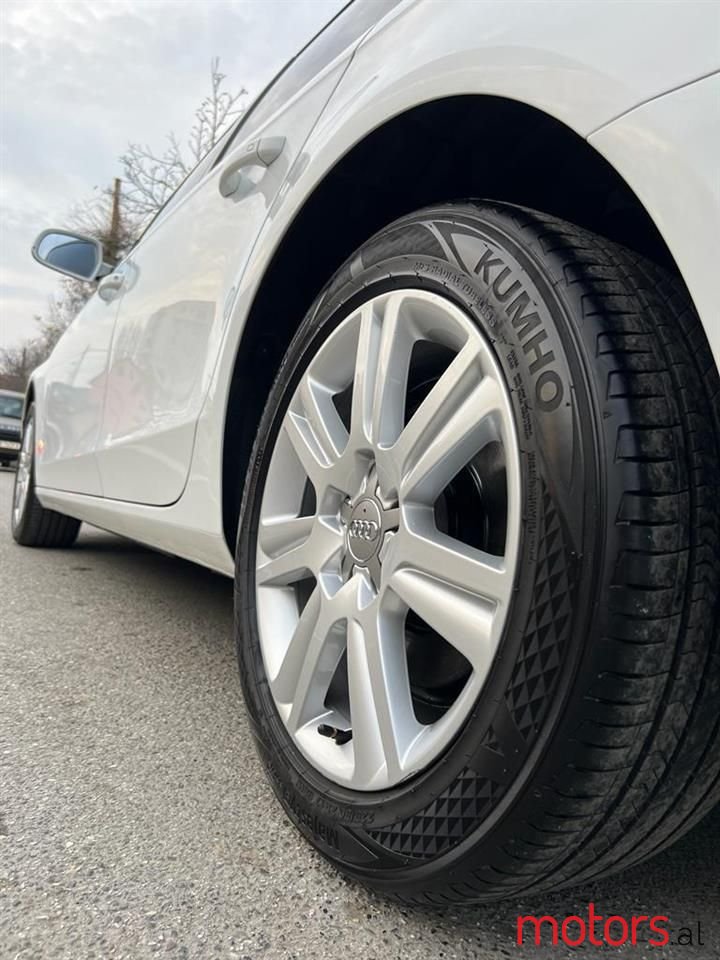 2012' Audi A4 photo #6