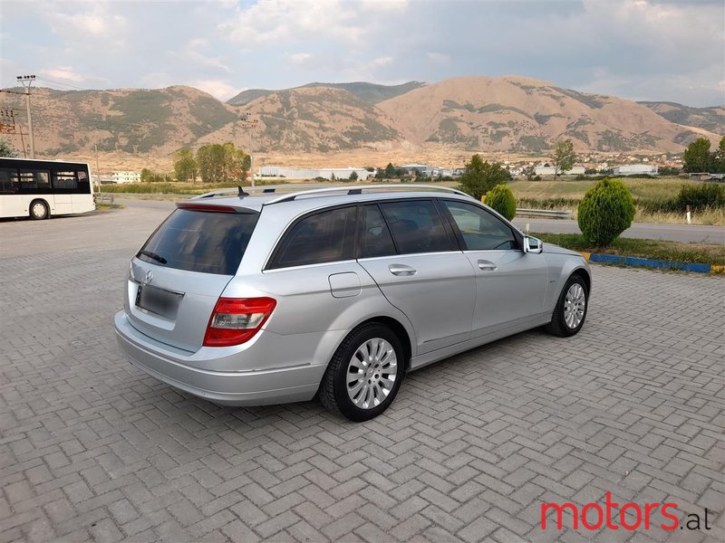 2009' Mercedes-Benz C 180 photo #2