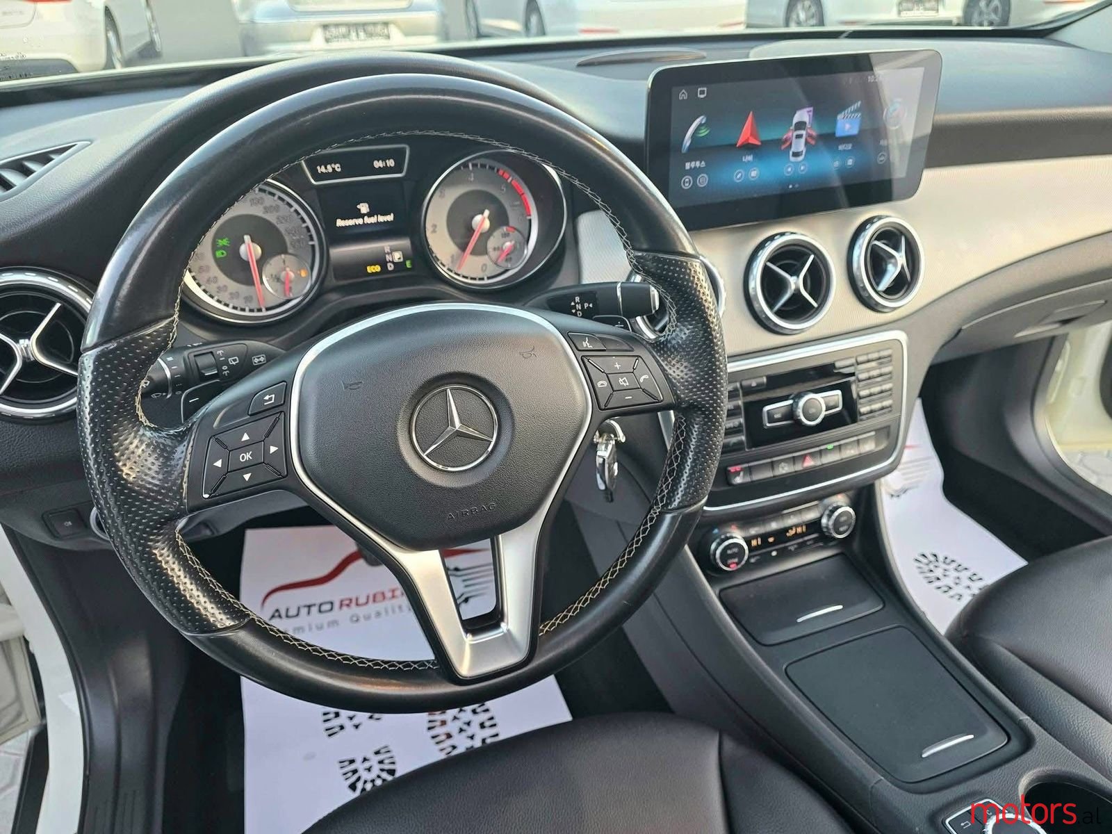 2015' Mercedes-Benz GLA 200 photo #3