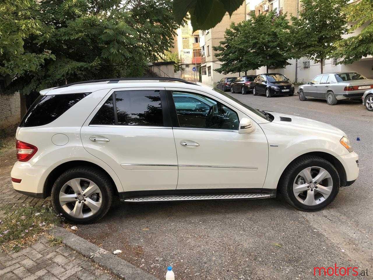 2010' Mercedes-Benz ML 350 photo #2