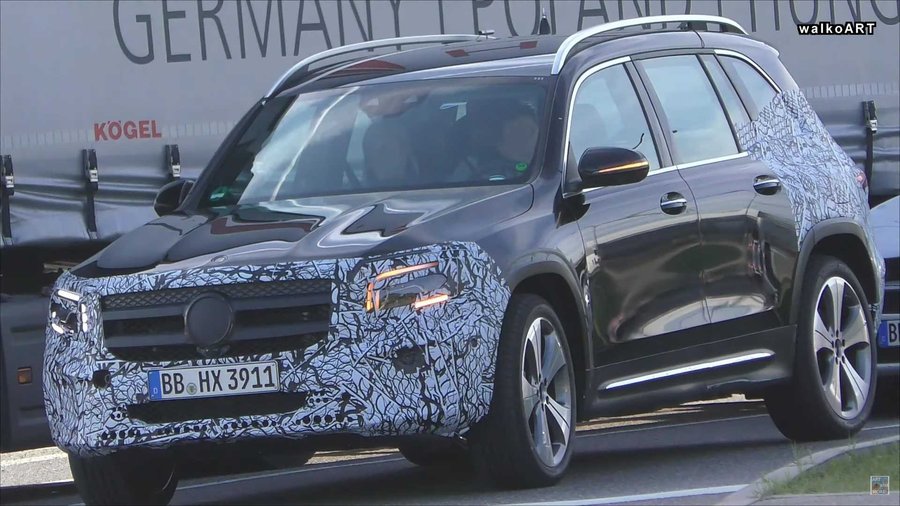 2020 Mercedes GLB Spied With Less Camo Than Ever Before