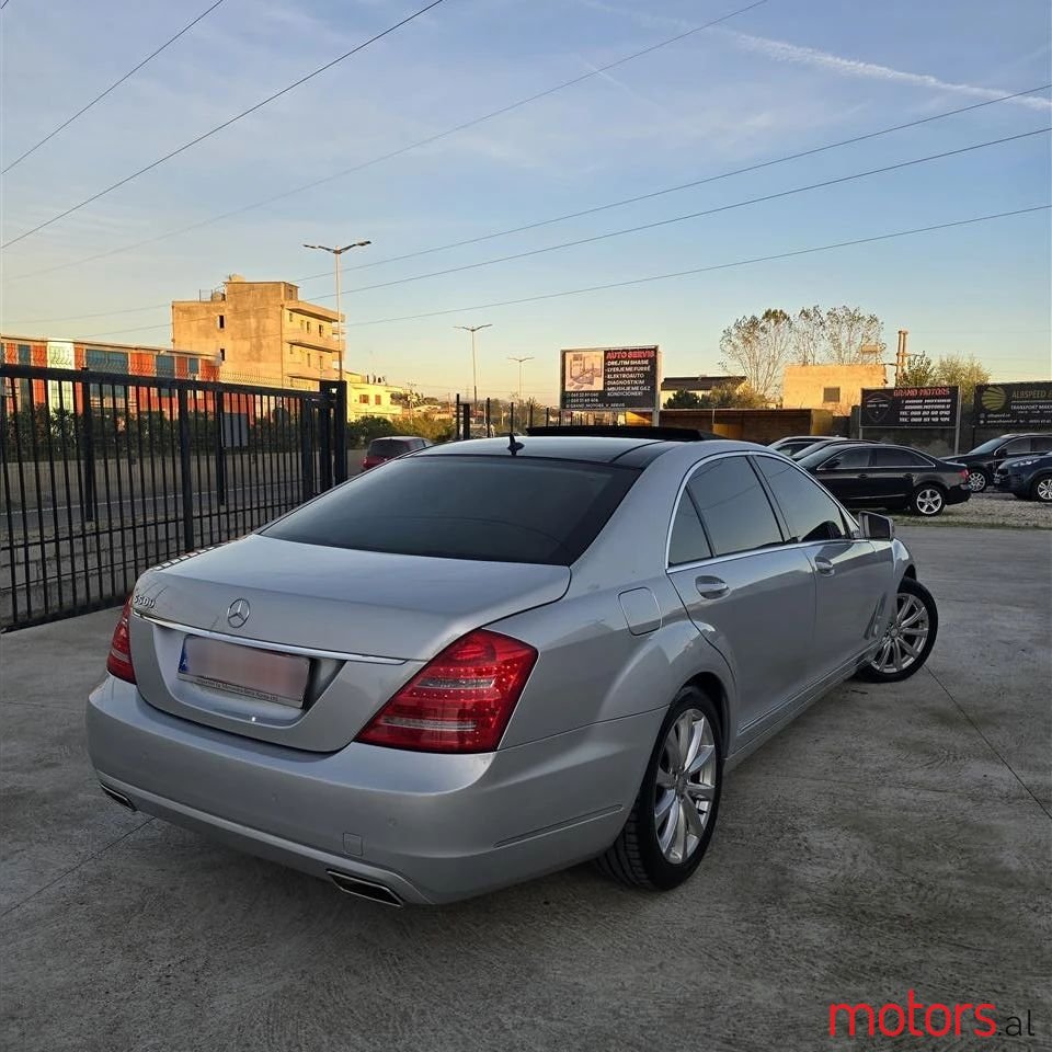 2010' Mercedes-Benz S 350 photo #4