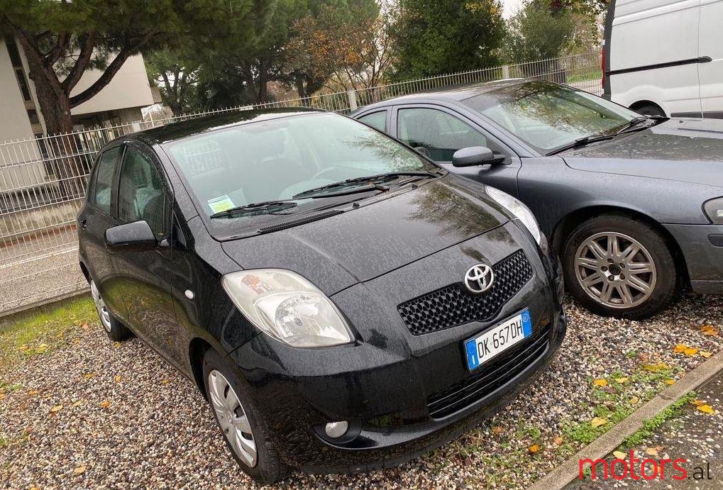 2007' Toyota Yaris photo #1
