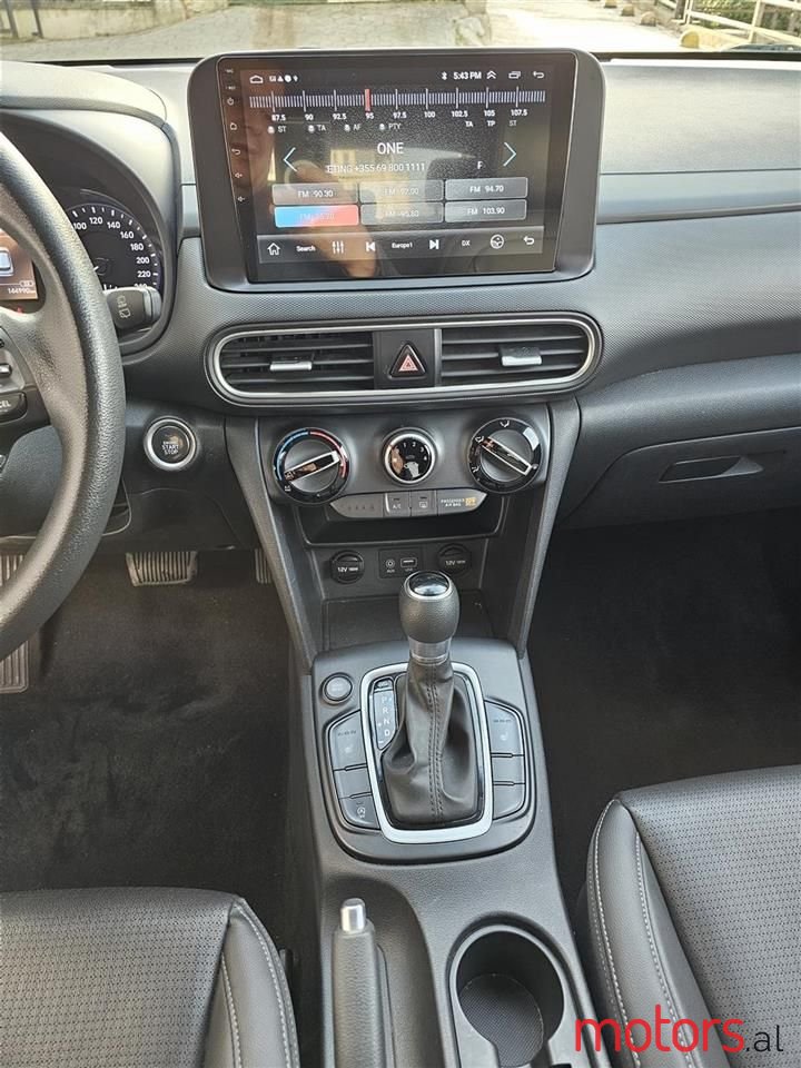 2018' Hyundai Kona photo #2