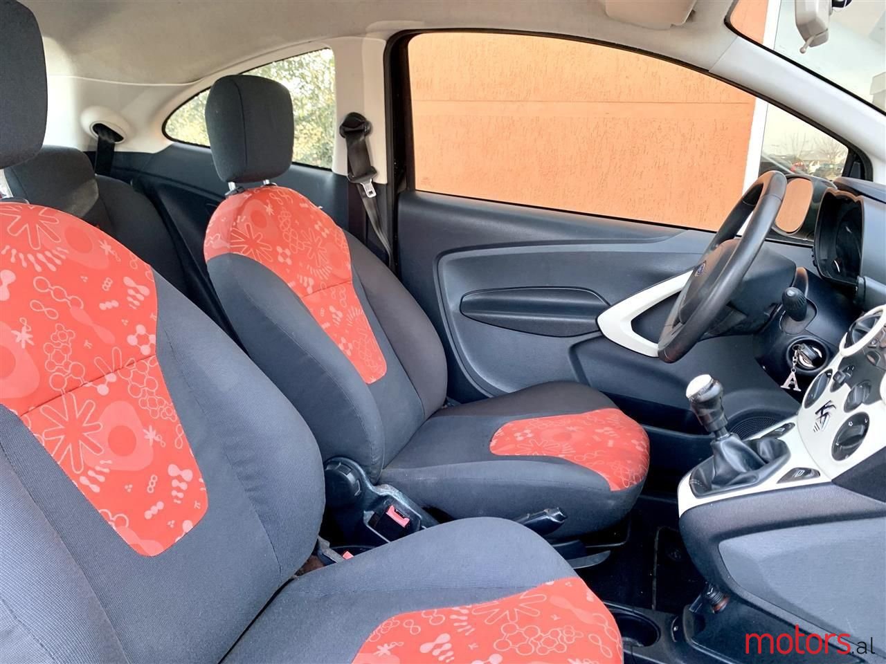 2010' Ford Ka photo #5