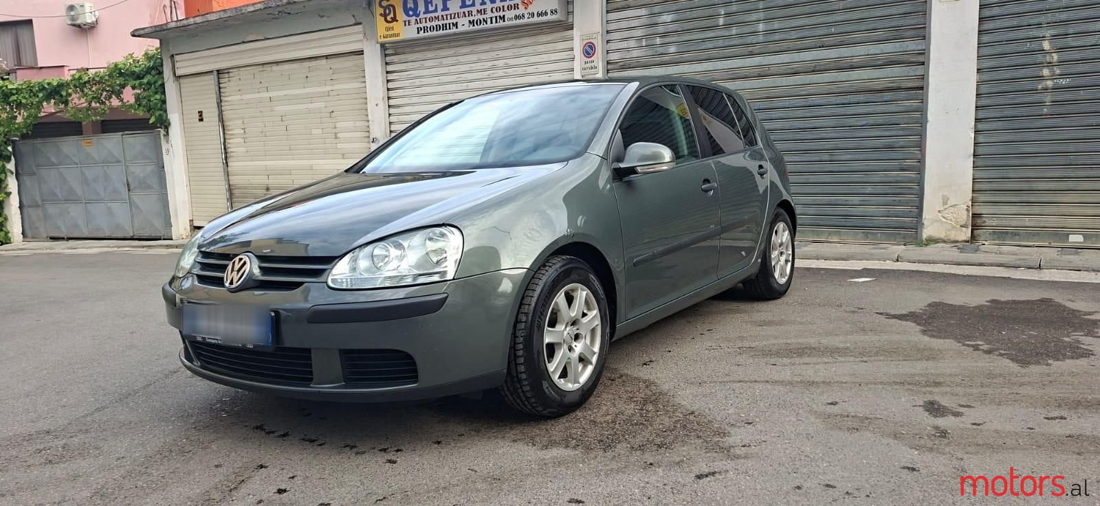2005' Volkswagen Golf photo #2