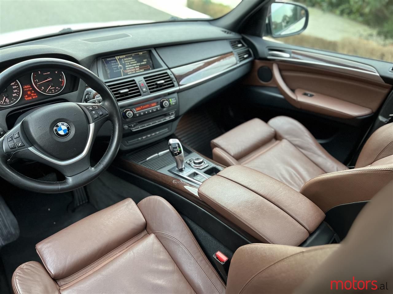 2011' BMW X5 photo #6