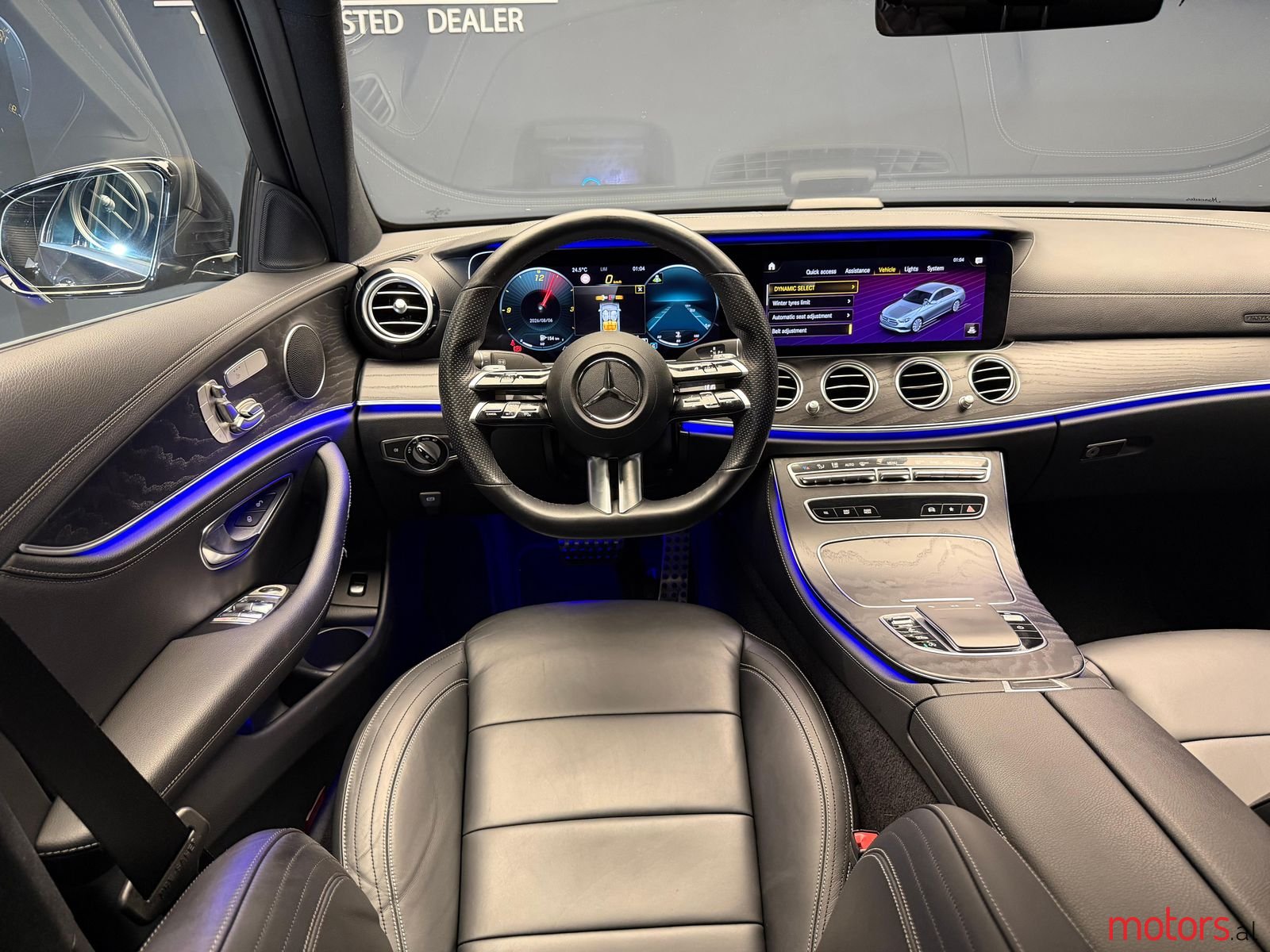2021' Mercedes-Benz E 220 photo #2