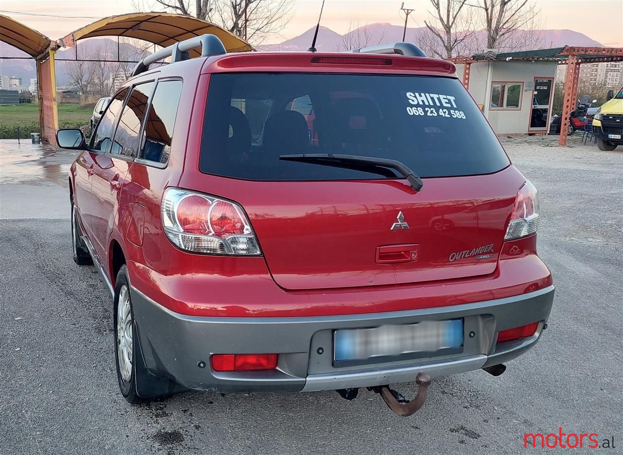 2004' Mitsubishi Outlander photo #5