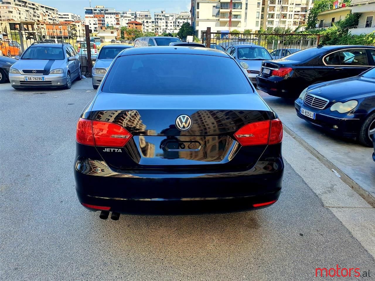 2012' Volkswagen Jetta photo #5