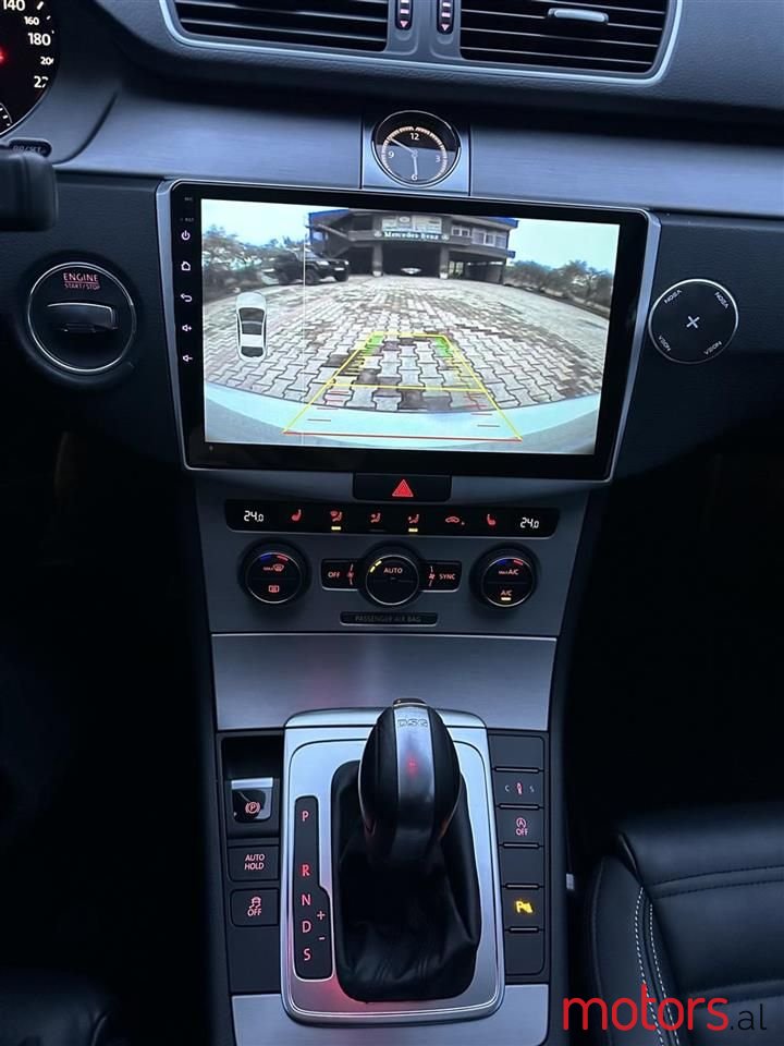 2015' Volkswagen Passat photo #6