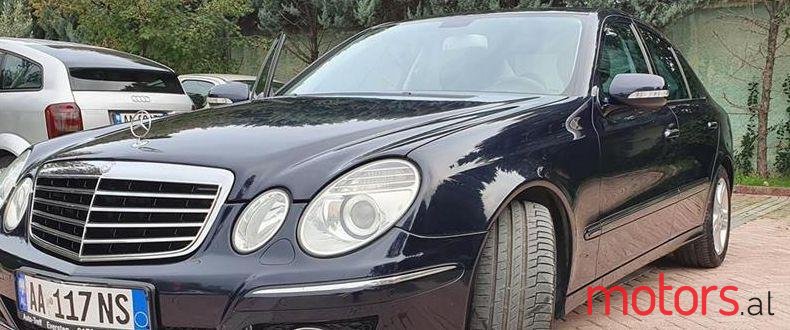 2008' Mercedes-Benz E 220 photo #1