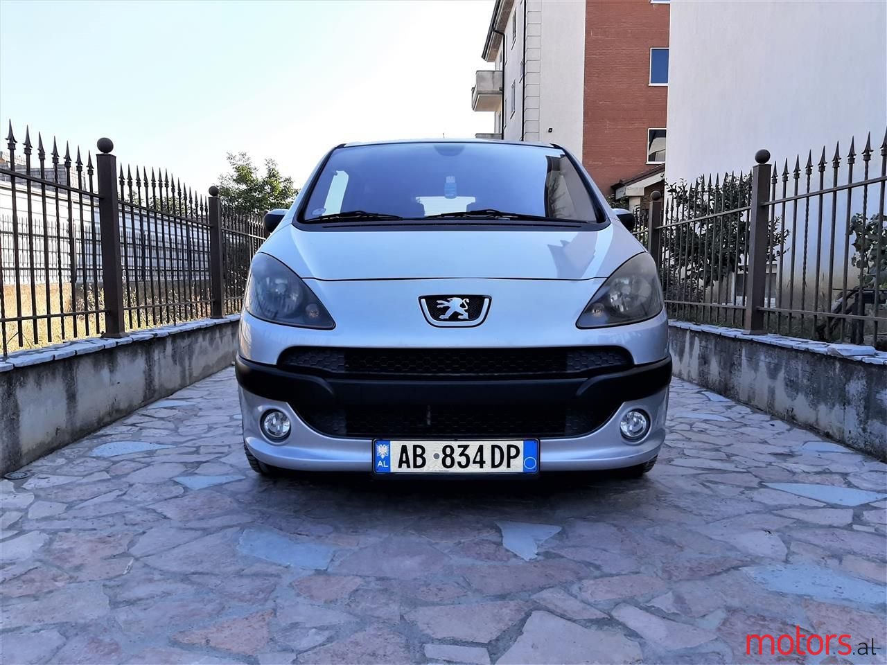 2006' Peugeot 1007 photo #5